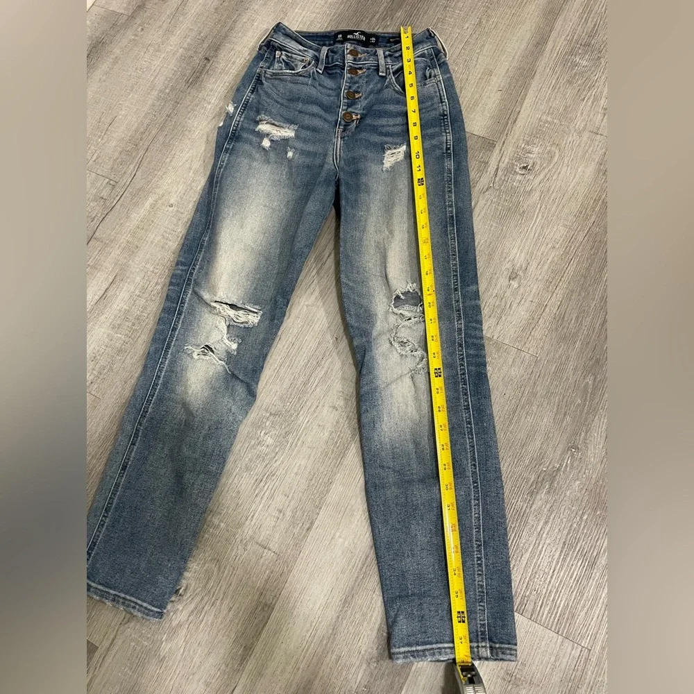 Hollister 💙Mom Jeans Blue High Rise Distressed Denim, size 0